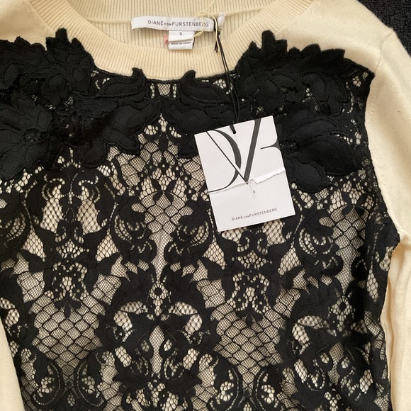 Diane Von Furstenberg Lace Pullover Sweater Size Small NWT - Picture 5 of 6